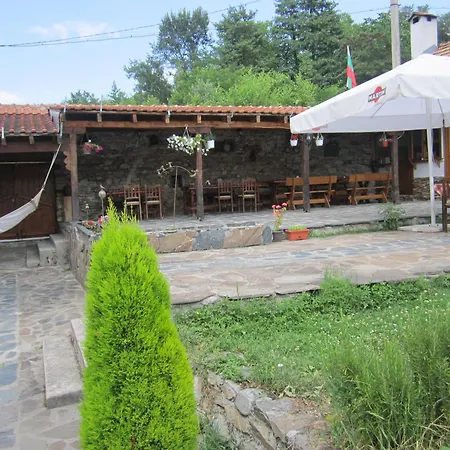 Popov Guest house 2*