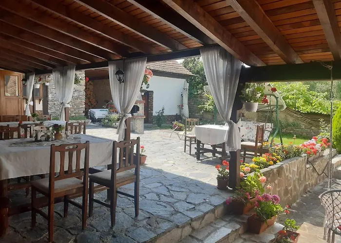 Popov 게스트하우스 2*